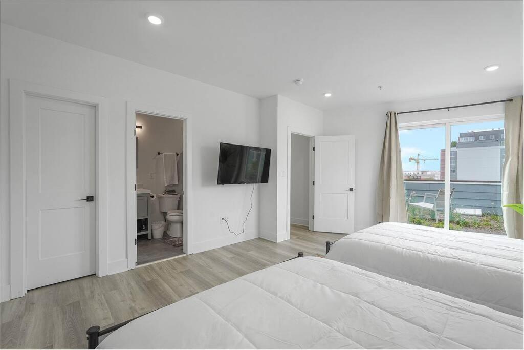 Enjoy Skyline Views From Private Roofdeck! Сasa de vacaciones Washington