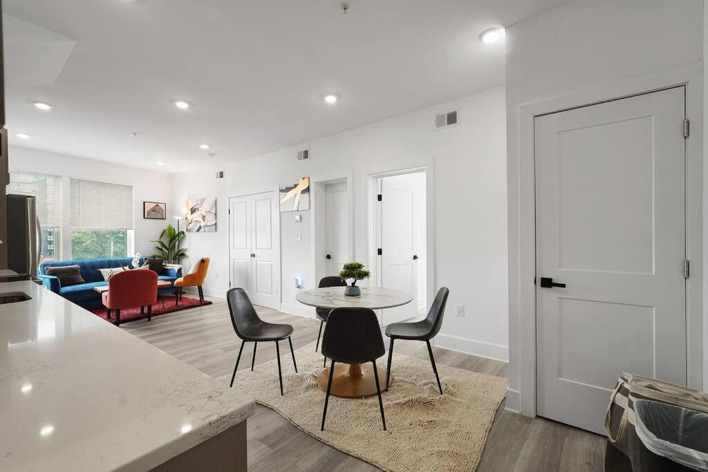 Enjoy Skyline Views From Private Roofdeck! Сasa de vacaciones Washington